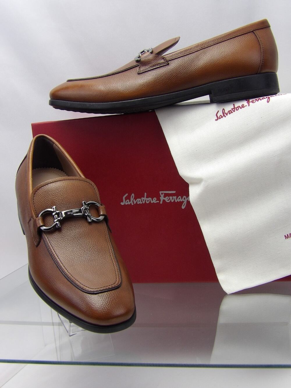NIB FERRAGAMO REE BROWN LEATHER LOGO GANCINI LOAFERS 7.5 E ITALY